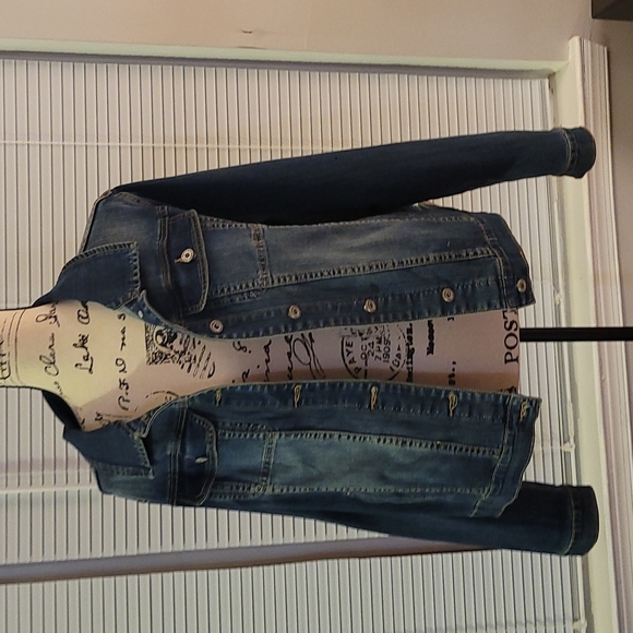 White Mark Xl Denim Jean Jacket with Rose on back - Picture 4 of 7